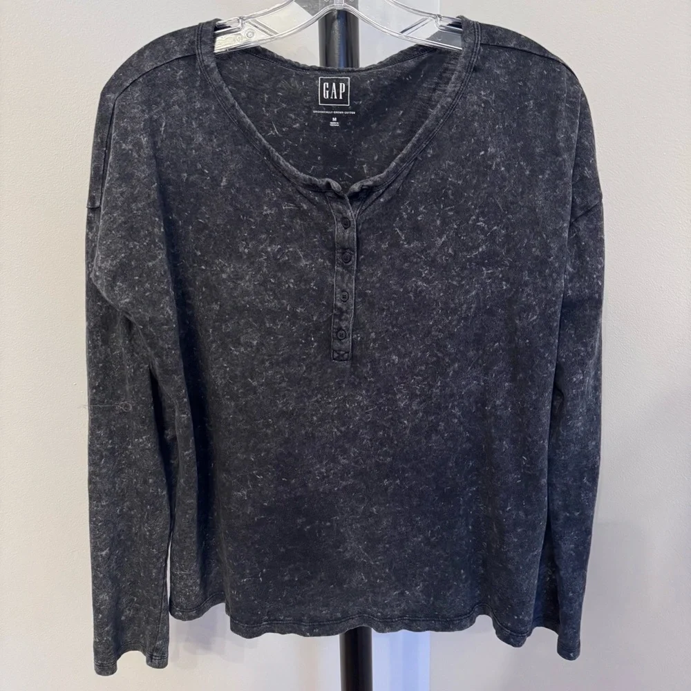 GAP Cotton Vintage Washed Long Sleeve Henley - Picture 2 of 5